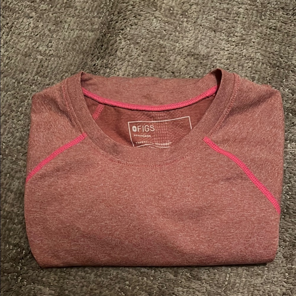 Figs Heathered Pink under scrub.